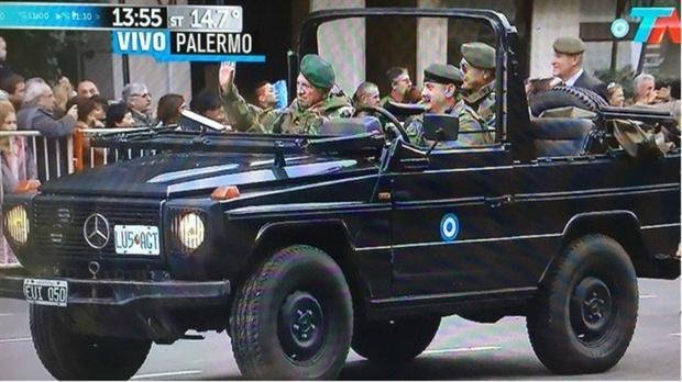 La presencia de Rico en el desfile provocó polémica