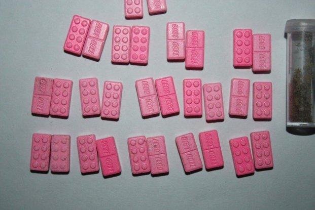 Cayó un cocinero argentino en Chile con 224 pastillas de éxtasis