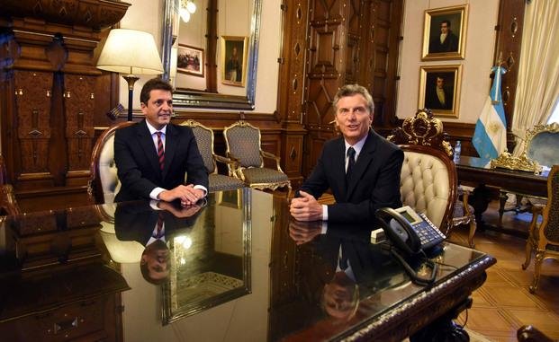 Massa le pidió a Macri que suspenda el aumento en las tarifas