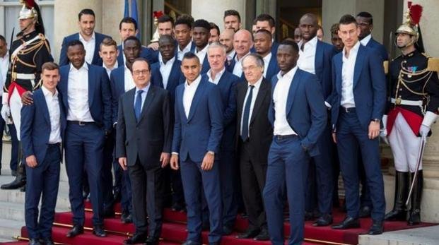 Hollande recibió a la selección en agradecimiento