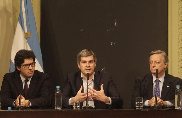 Aranguren atribuyó al clima que se haya disparado la tarifa del gas
