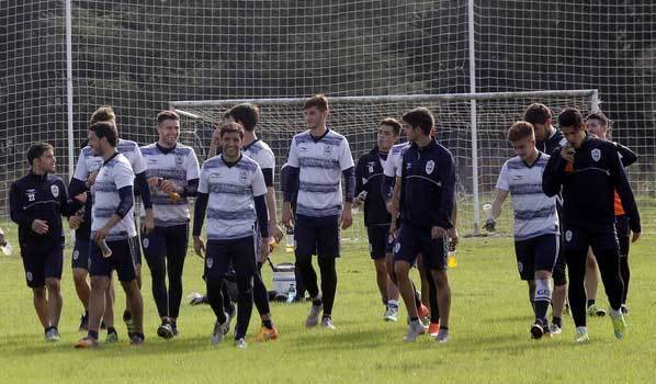 Gimnasia sigue su preparación y suma más minutos de fútbol