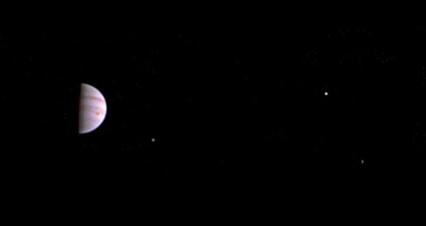 Juno mandó las primeras fotos de Júpiter