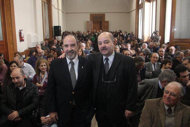 Ya lanzan una nueva candidatura de Tauber como rector de la UNLP