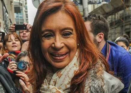 El fiscal quiere saber de dónde salió el dinero y apunta a Cristina