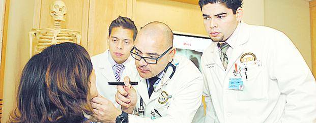 La demagogia universitaria pone en peligro la salud de la población