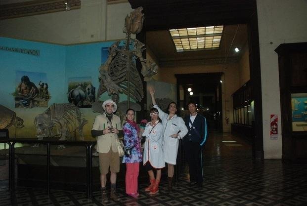 Una obra para aprender sobre paleontología  en el Museo