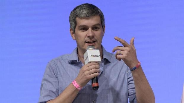 Marcos Peña aseguró que está "garantizada la gratuidad" de la televisación