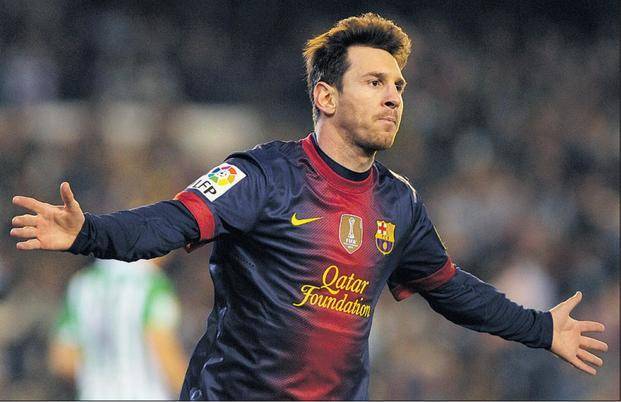 Messi e Higuaín compiten con una señorita por el mejor gol de Europa