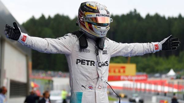En la última vuelta, Hamilton se impuso en el Gran Premio de Austria