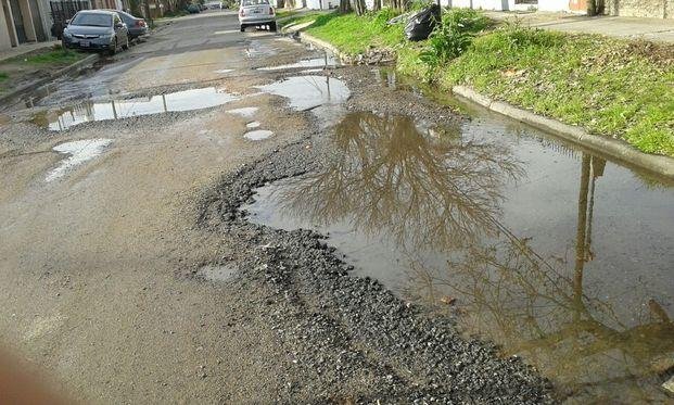 Pérdida de agua y "tremendos pozos" en 79, 4 y 5