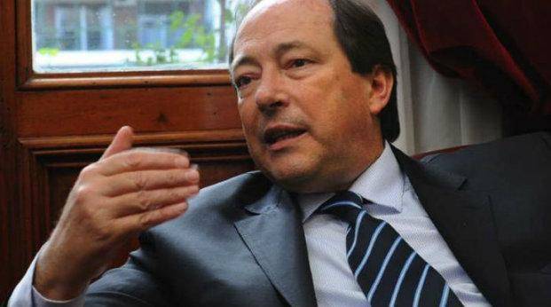 Apoyos al ex senador Sanz  tras dichos de Pérez Corradi