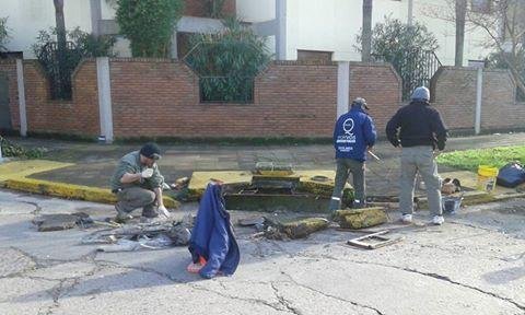 Reparan sumideros en ‪Bernal‬