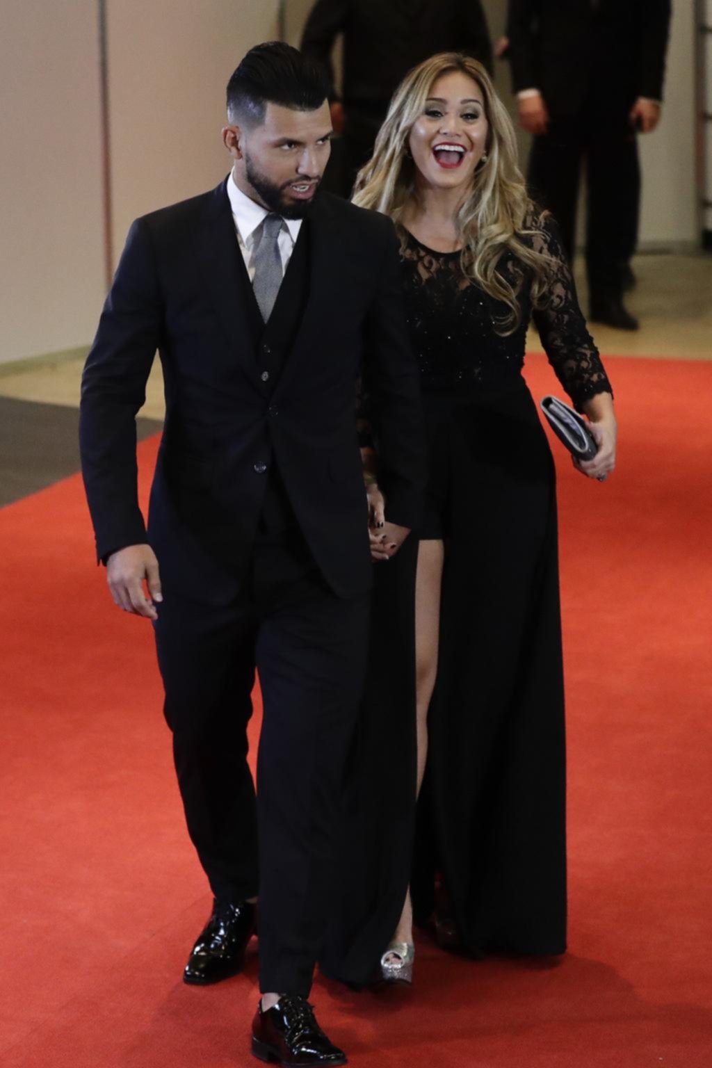 Y hasta hubo una alfombra roja animada por los cracks...