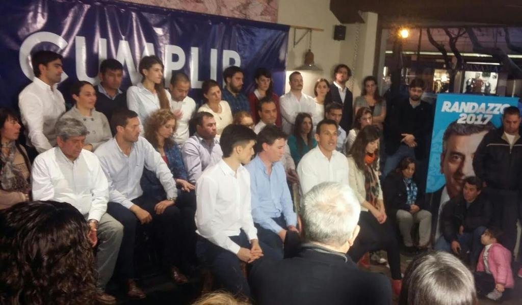 Presentan los candidatos locales de Cumplir