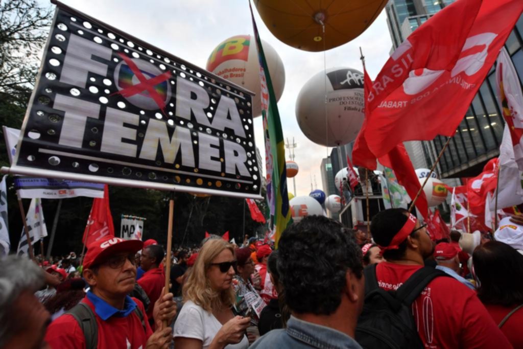 La defensa de Temer presentó alegatos y su suerte se puede definir en 15 días