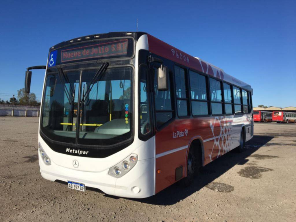 Lanzan un servicio rápido de micros entre la periferia y el centro platense