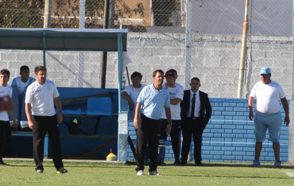 Besada sigue en San Carlos y llegó la depuración del plantel
