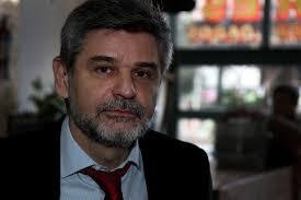 Breves - El País