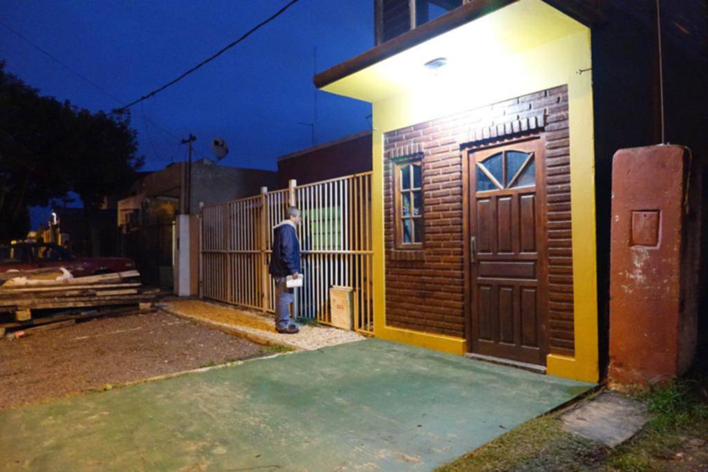 Terror en 45 y 170 por una banda de falsos policías