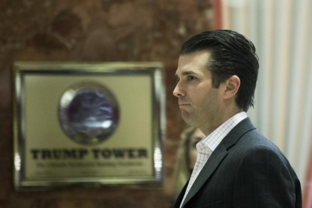Escándalo por la reunión del hijo de Trump con una abogada rusa