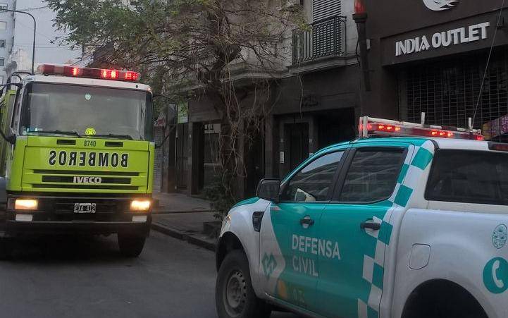 Fuego y alarma en un edificio del Centro