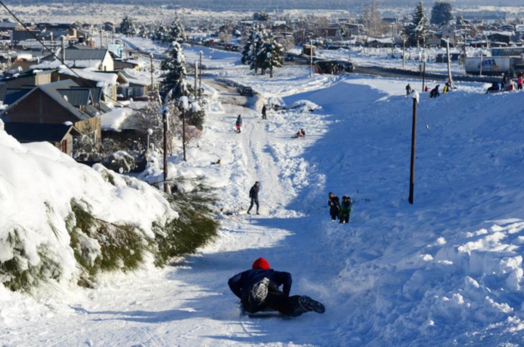El frío extremo ya causó 4 muertos y cientos de vecinos fueron evacuados