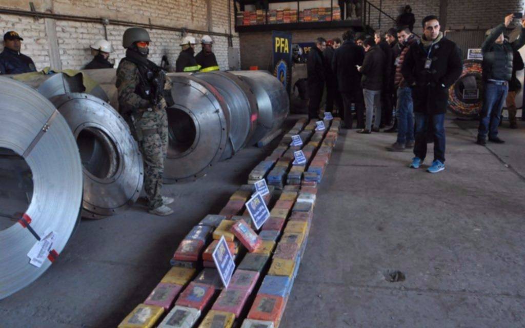 Macri asiste a la incineración de la droga incautada en el operativo "Bobinas Blancas"