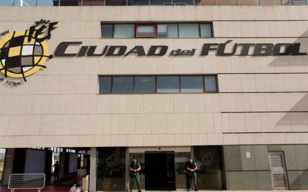 Corrupción en el fútbol: la radiografía de los detenidos que vuelven a incomodar a FIFA