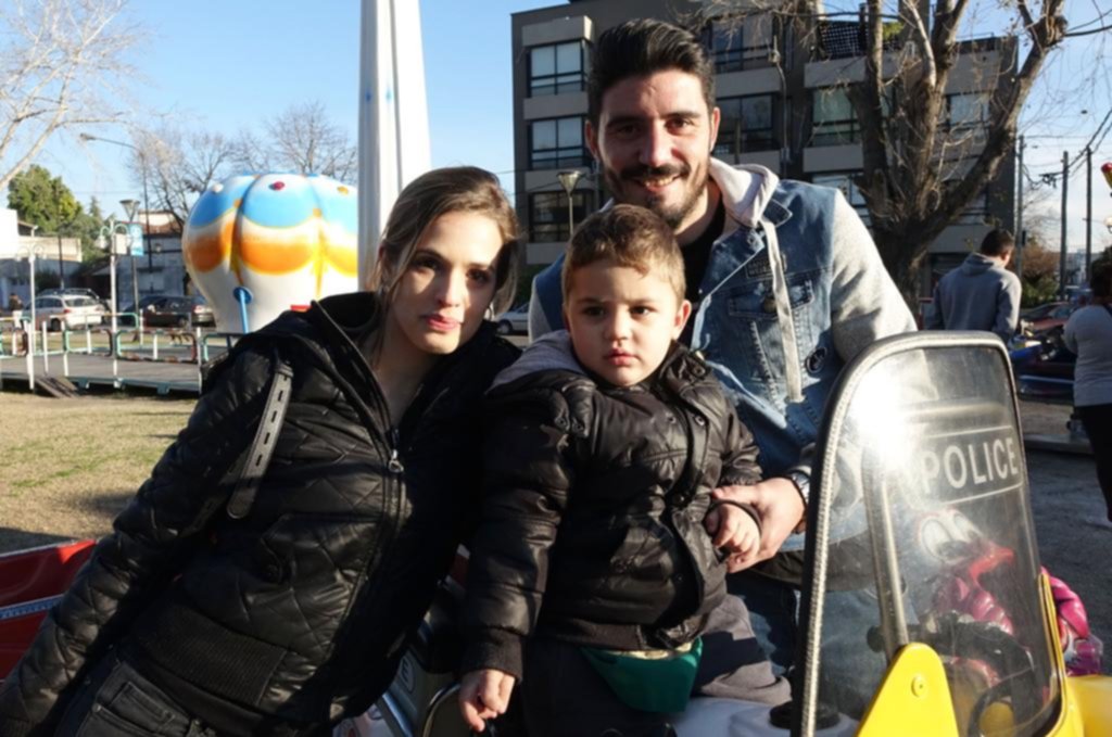 Al parque y a los jueguitos con los tíos