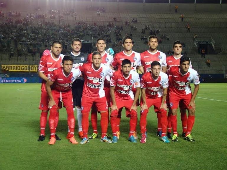Argentinos se mide con Instituto