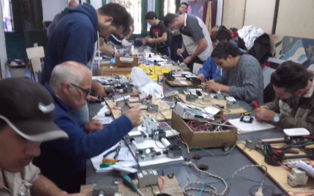 En Almirante Brown ofrecen cursos de formación para el trabajo