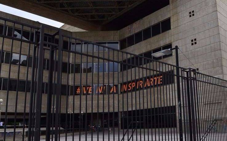Se acentúa el conflicto gremial en el Teatro Argentino