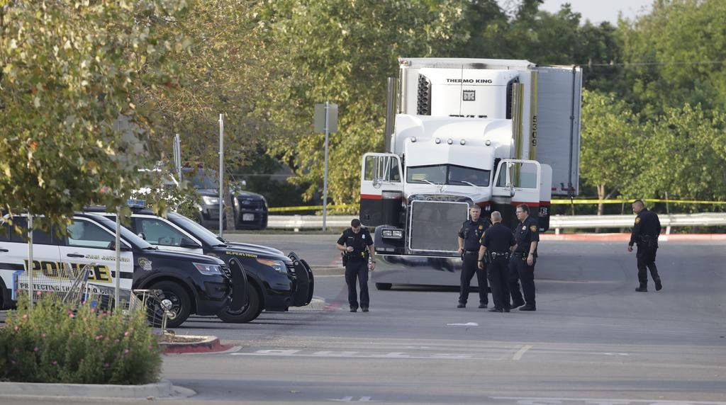 Horror en Texas: al menos diez inmigrantes muertos en un camión