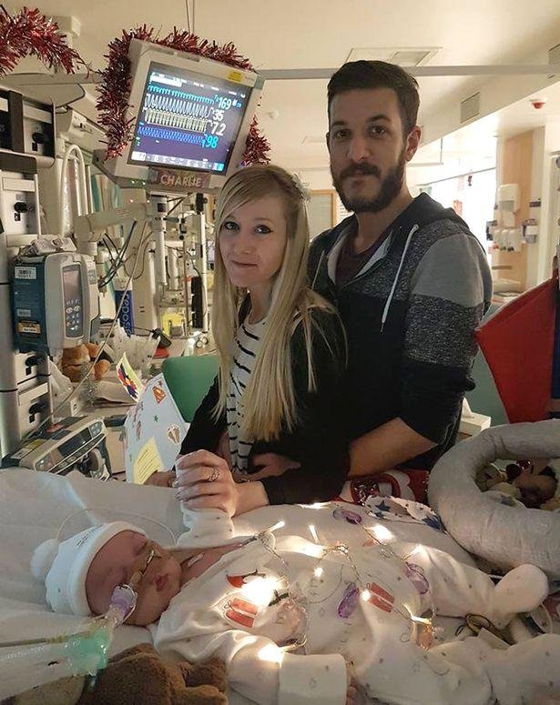 Los padres del bebé Charlie Gard anunciaron el fin de su batalla legal