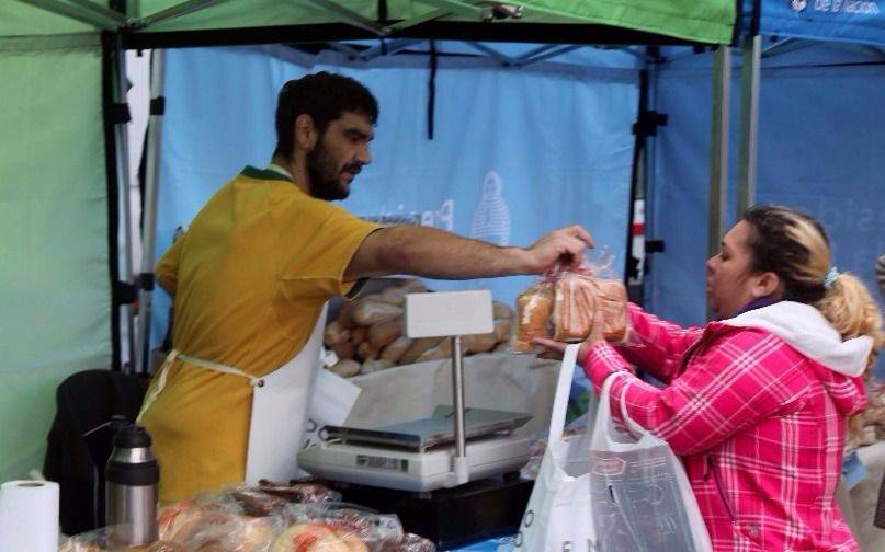"El Mercado En Tu Barrio" volverá mañana a Los Hornos 