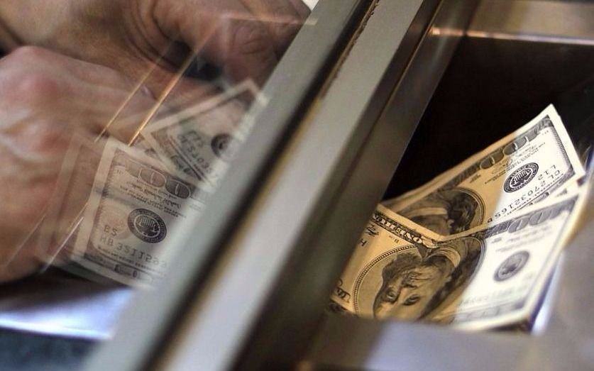 El dólar comenzó la jornada sin cambios y se cotiza a $17,65