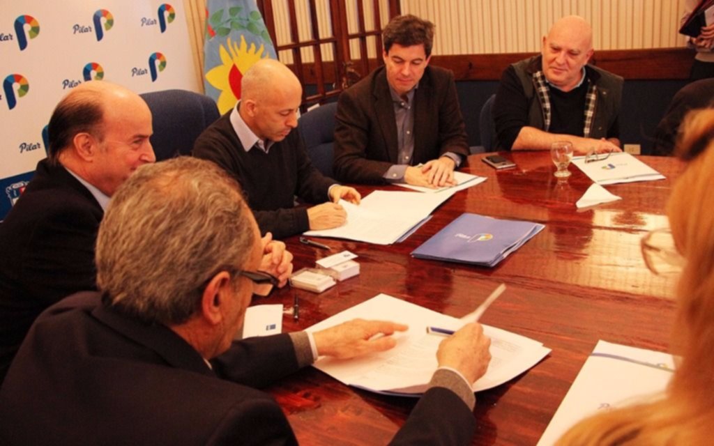 Pilar firmó un convenio con el gobierno nacional para mitigar los efectos de inundaciones