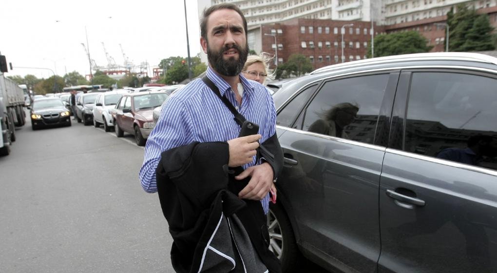 Desplazan al último director kirchnerista del Banco Central