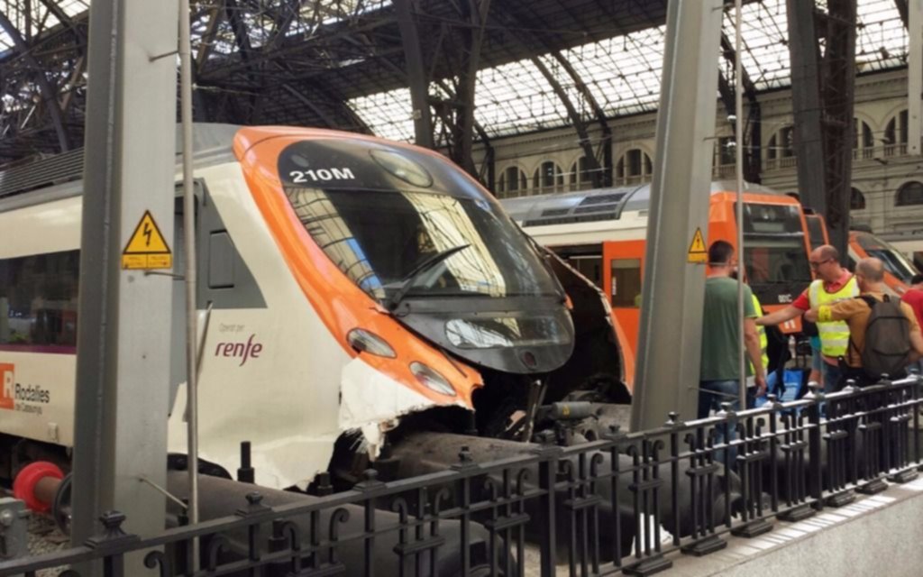 Más de 50 heridos en Barcelona tras accidente ferroviario