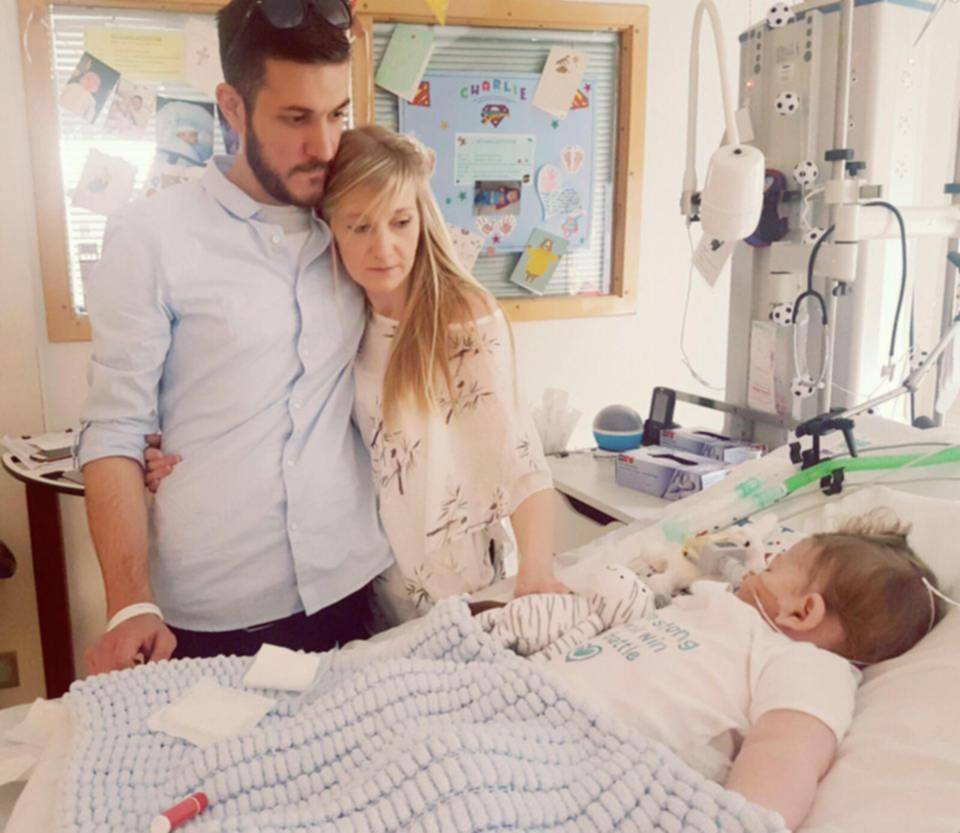 Tras una larga batalla legal murió el bebé Charlie Gard