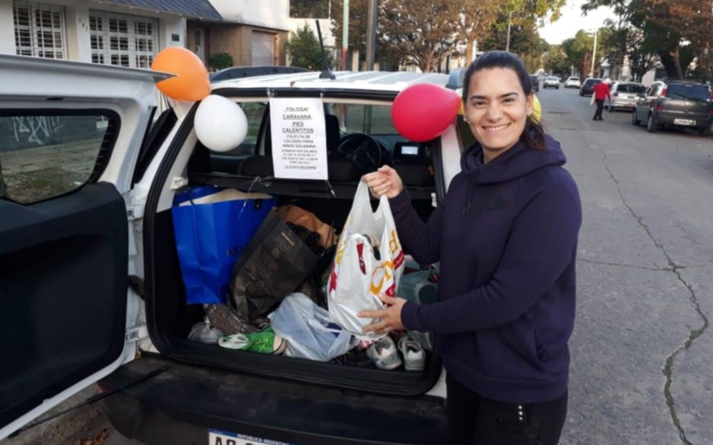 Realizan una movida solidaria para entregar ropa de abrigo