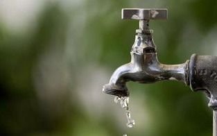 Aysa anunció baja presión o falta de agua en la región