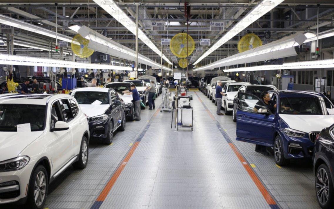 La UE advierte sobre represalias a EE.UU si impone aranceles a los autos