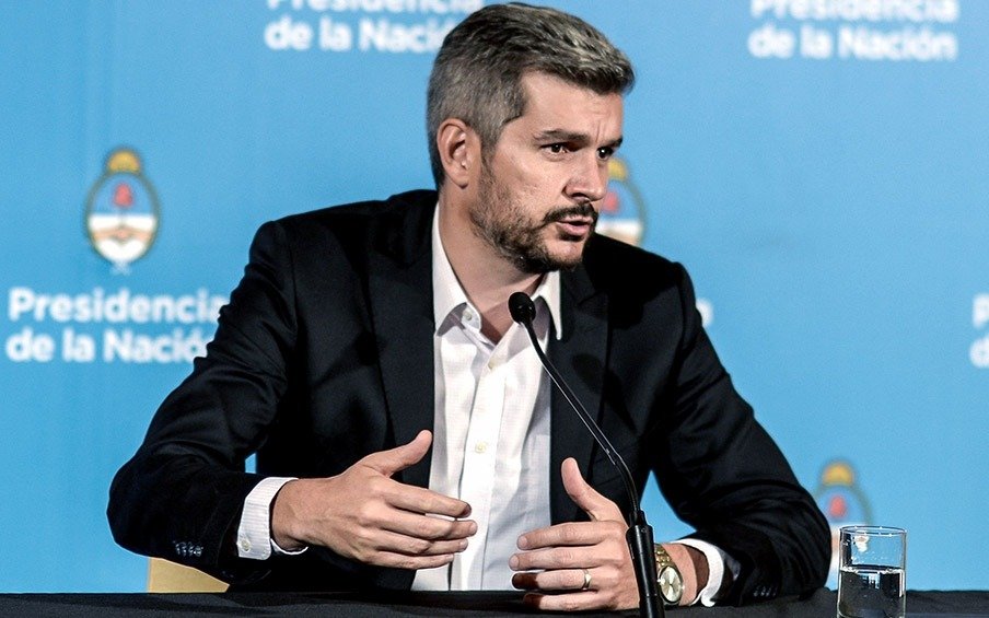 Peña admitió que el Gobierno "analiza" subir el impuesto a los pasajes