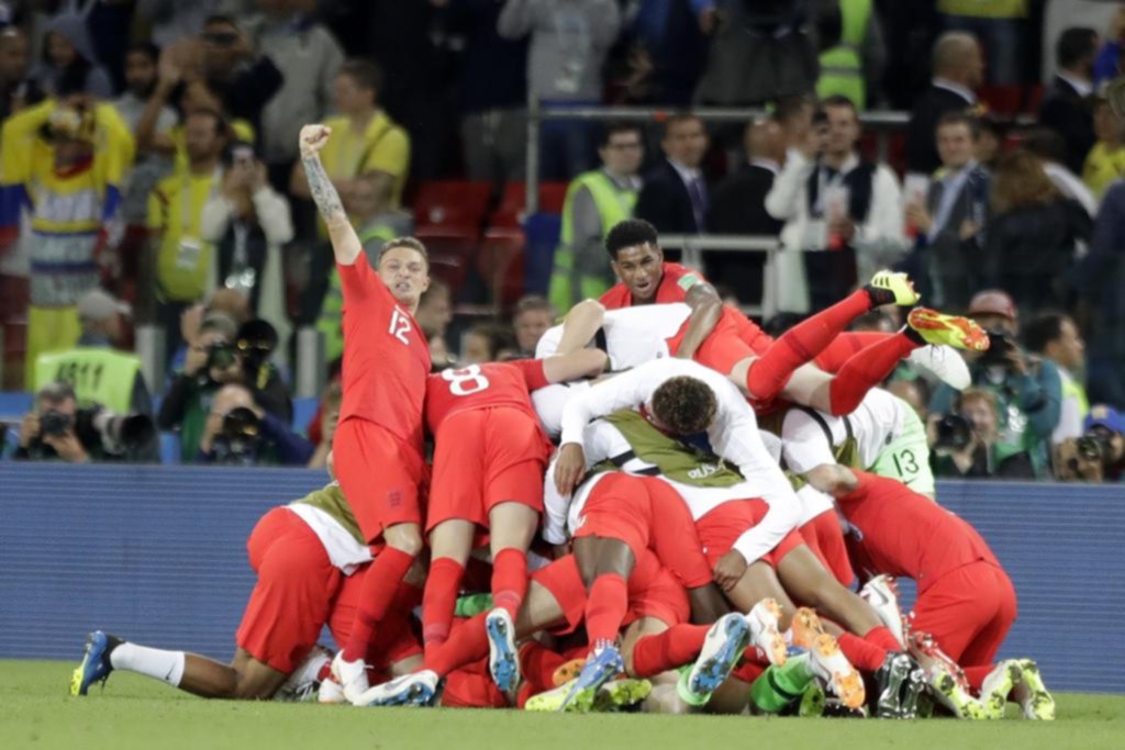 Inglaterra acabó con el sueño cafetero desde el punto penal