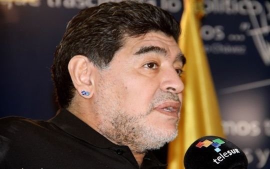 Maradona: "A la Selección la dirijo gratis"