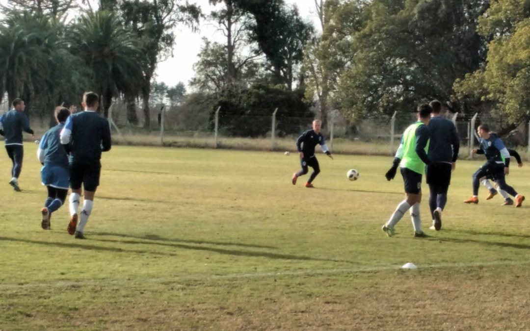 Troglio paró un once para un amistoso que tendrá presencia de socios