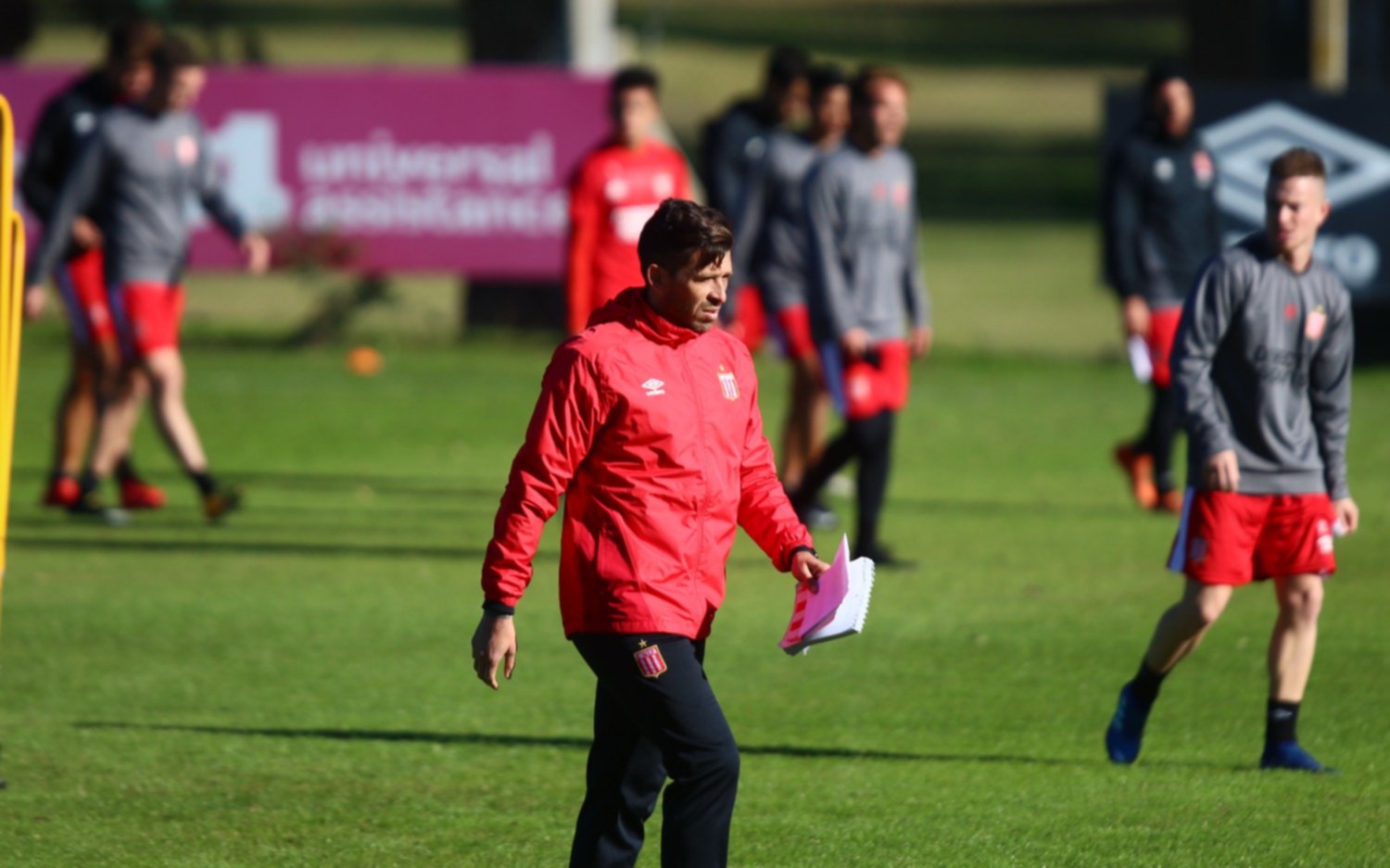 Mientras la pretemporada rueda, el primer refuerzo se hace esperar