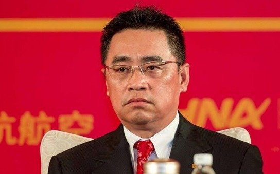 Un magnate chino murió de una caída tras intentar sacar una foto
